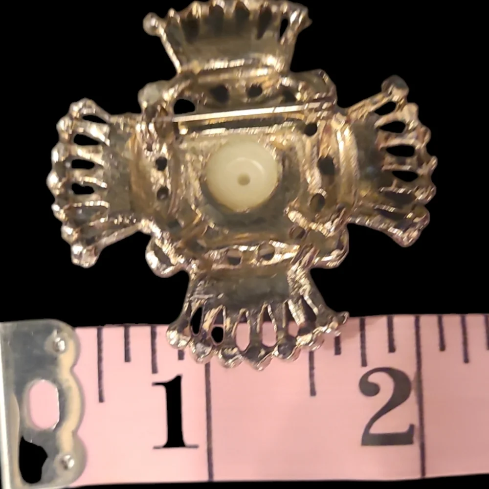 Vintage Broach Pearl Pin